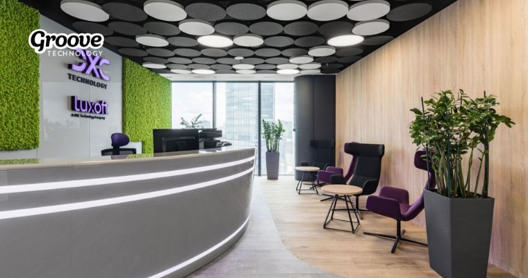 DXC Technology is a global IT giant offering cloud, AI, and outsourcing services for enterprise modernization